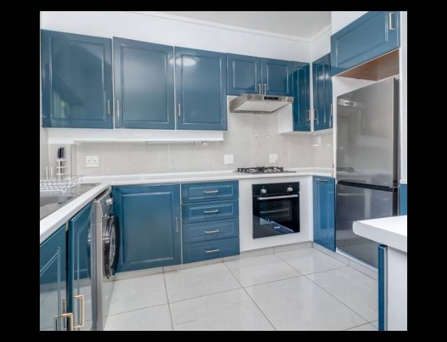 2 BEDROOM APARTMENT FOR SALE IN SANDOWN